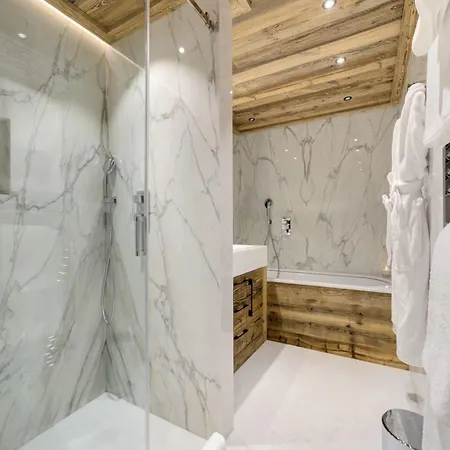 Majesty: Opulent Chalet In The Heart Of *